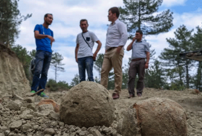 Roma dönemine ait yüzlerce taş gülle bulundu