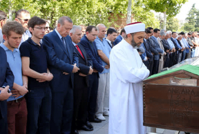 Taciser İçyer son yolculuğuna uğurlandı