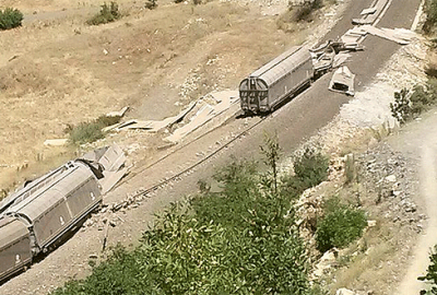 PKK’dan yük trenine bombalı saldırı