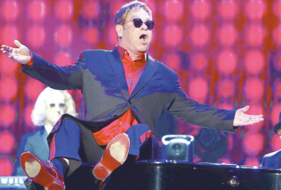 Antalya’dan Elton geçti