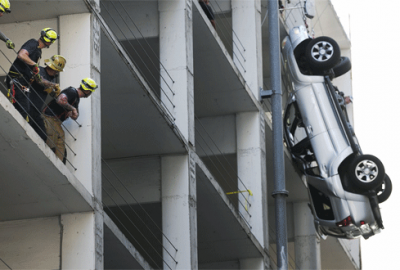 8. katta asılı kaldı