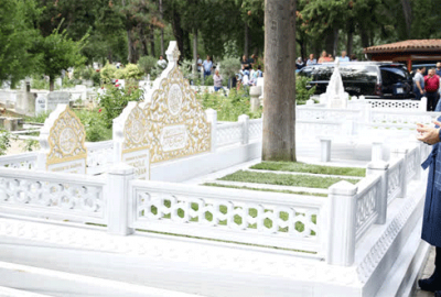 Cumhurbaşkanı Erdoğan’dan kabir ziyareti