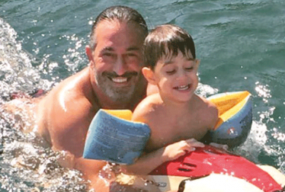 Baba-oğulun deniz keyfi