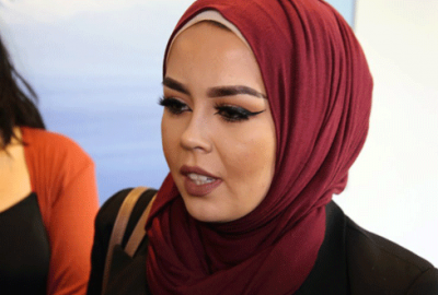 Türbanlı kadını kabul etmeyen kuaför mahkum oldu