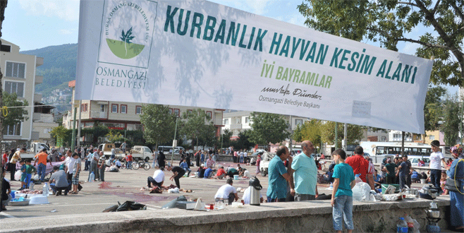 Osmangazi’de kurbanlar temiz ve sağlıklı ortamda kesildi