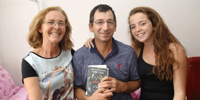 Evlere kitap servisi engellilere hayat veriyor