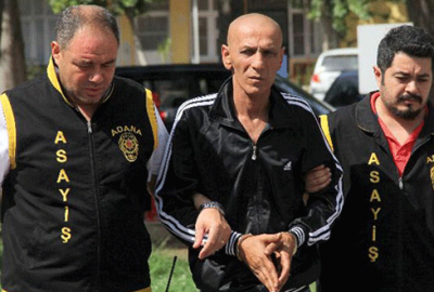 Otomobili stop ettiren kardeşini öldürdü