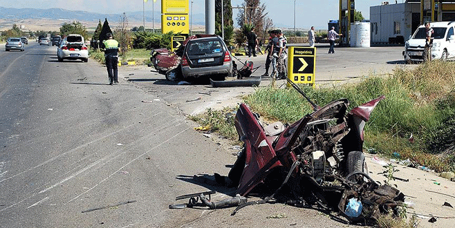 Bayram tatilinde trafik kazalarının acı bilançosu: 44 ölü, 288 yaralı