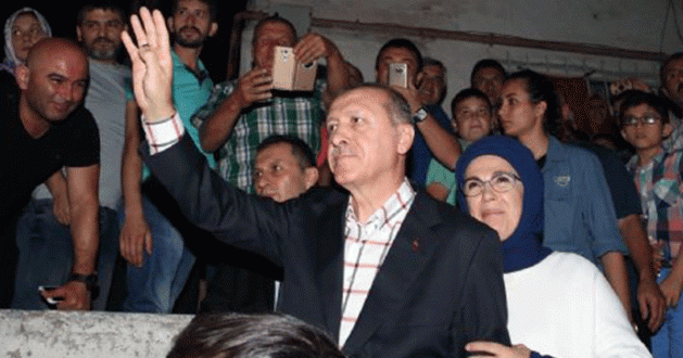 Erdoğan 15 temmuz şehit ailelerini ziyaret etti