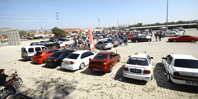 Modifiye tutkunları Yenişehir’de buluştu