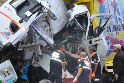 Katliam gibi kaza: 3 ölü, 5 yaralı