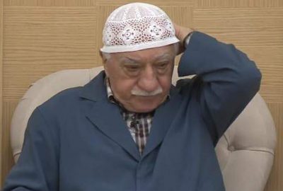 FETÖ çalıntı soruları verirken Kur’an’a el bastırmış!