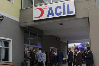 Zırhlı polis aracı traktörle çarpıştı: 3 yaralı