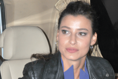 Üzülsem mi, sevinsem mi?