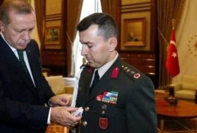 Cumhurbaşkanı Erdoğan, yaverini ‘çakı’ ile sınamış