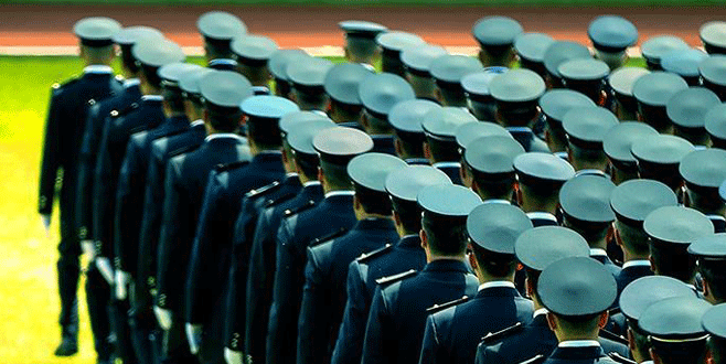 Bursa’da kaç polis açığa alındı?