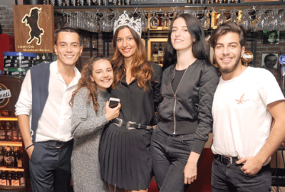 Kraliçeliği Bursa’da kutladı