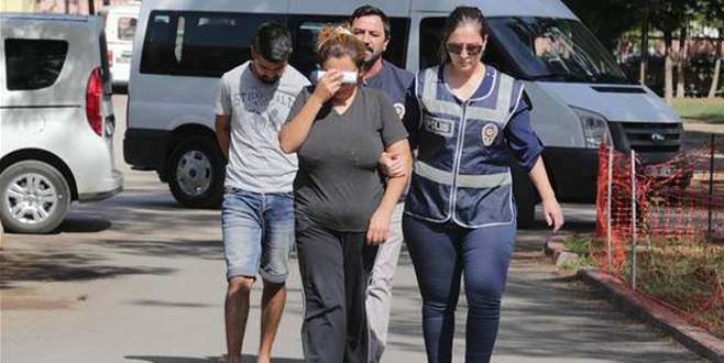 Kendisi daha 19 yaşında, 30 yaşındaki yengesini erkeklere pazarladı!