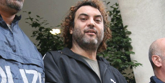 Mafya babası dolaptan çıktı