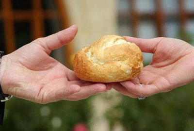 FETÖ üyeleri önemli bilgileri ‘ekmek arası’na saklamış