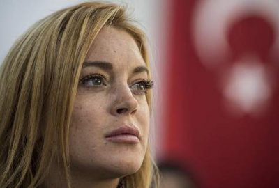 Lindsay Lohan’dan ‘teröre lanet’ mesajı