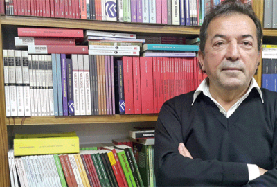 “Dünya Çocuklarına Mektuplar“ alt başlığıyla “Nil'in Gözyaşları“ adlı şiir kitabını