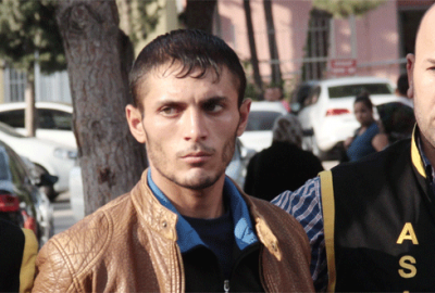 Annesiyle dedikodusu çıkan kişiyi öldürdü