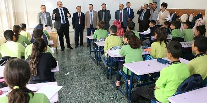 Aziziye Belediyesi eğitime desteğini sürdürüyor