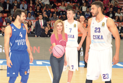 Pembe top mesaj için havalandı