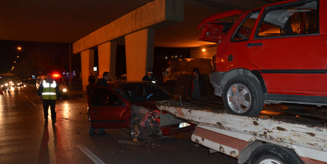 Bursa’da feci kaza: 1’i ağır 3 yaralı