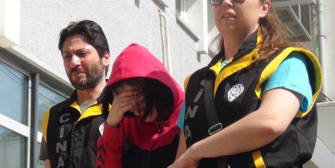 Üvey babasını öldüren genç kıza hapis istemi
