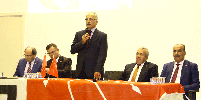 ‘CHP’nin örgütlenme modeli değişmeli’