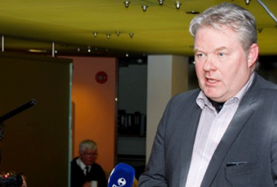 İzlanda Başbakanı istifa etti