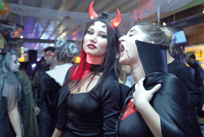 Bursa’yı cadılar bastı