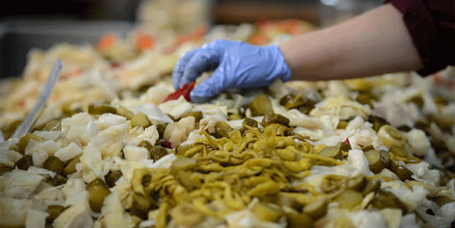 60 ilçe üretiyor onlar turşusunu kuruyor