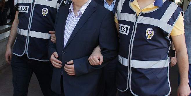 Bursa’da 2 işadamı FETÖ’den tutuklandı