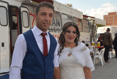 Bursa’da gelin ve damattan örnek davranış