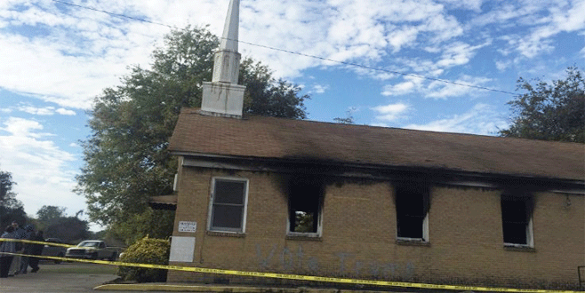 Kiliseyi yakıp Trump’a oy istediler