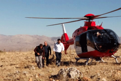 Ambulans helikoptere dumanla mesaj