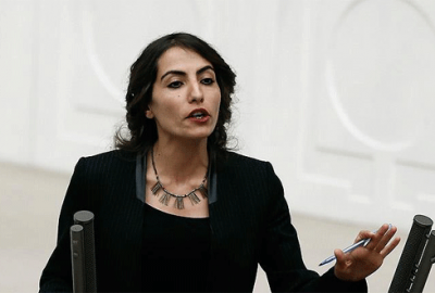 HDP’li vekil terör örgütü gösterisine katıldı