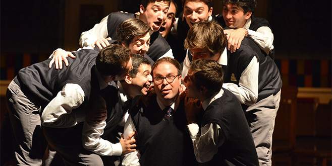 ‘Ölü Ozanlar Derneği’ kapalı gişe oynadı