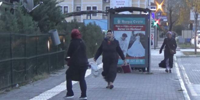 Lodos Bursa’da hayatı olumsuz etkiledi