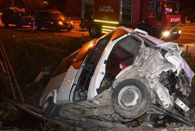 Feci trafik kazası: 3 ölü, 4 yaralı