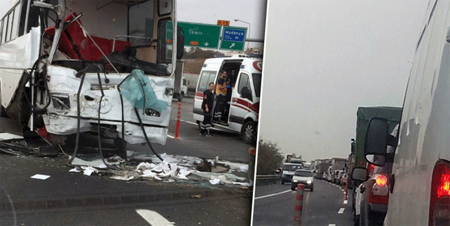 Bursa’da servis otobüsü tankere çarptı: 5 yaralı