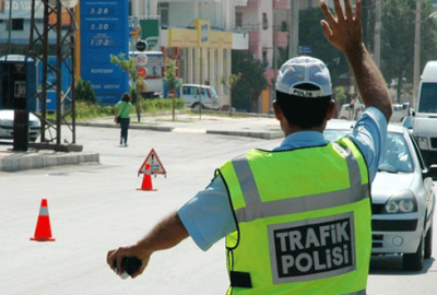 Plakalara çekidüzen!