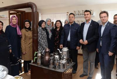 Turistler köy sofrasında kahvaltı yapacak