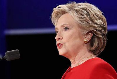 Clinton yenilginin ardından ilk kez halkın karşısında