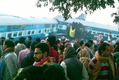 Hindistan’da tren kazası: 104 ölü