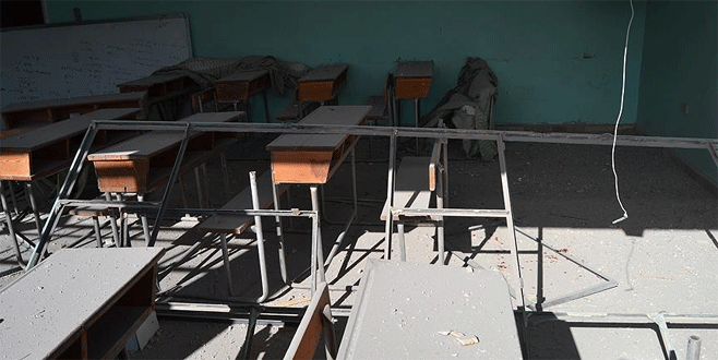 Esed güçleri İdlib’de okulları vurdu