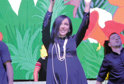 Gülşen durmak bilmiyor